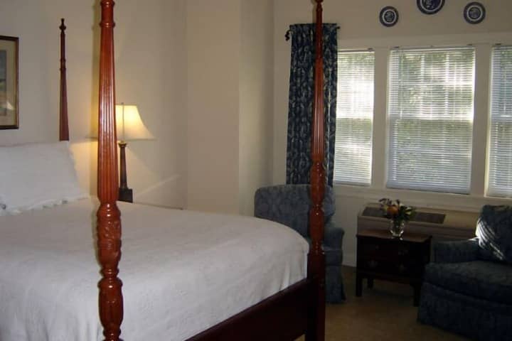 Room 18 of 51